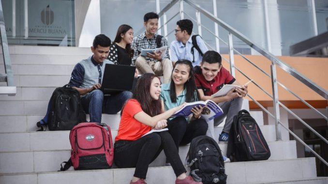 Perguruan Tinggi Berkualitas yang Buka Kelas Karyawan